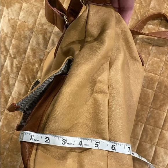 ✨EUC✨STEVE MADDEN faux leather bag with lots of pockets! Removable strap too🧡🤎 - Picture 5 of 14